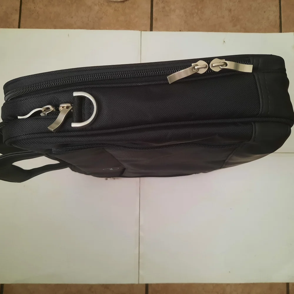 Dell laptop computer bag New 16×13